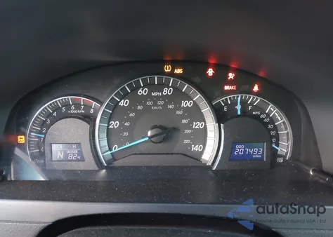 2014 Toyota Camry Se z USA, uszkodzony, nr VIN 4T1BF1FK0EU305189